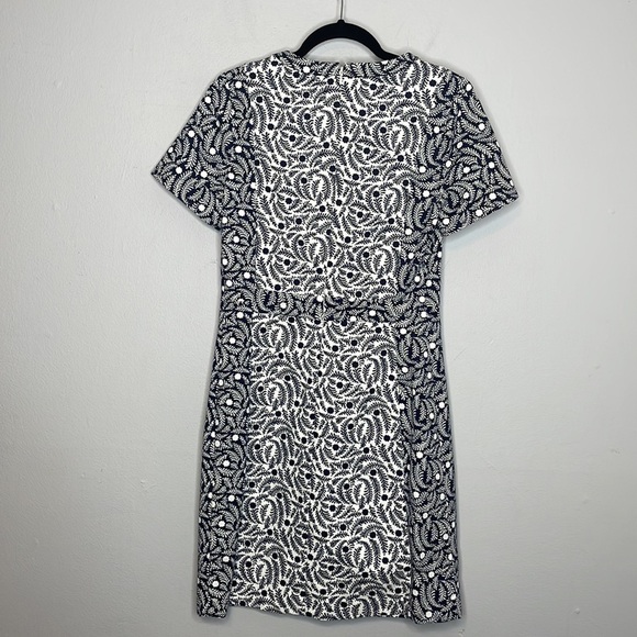 Boden | Isla Textured Blue & White Sheath Dress‎ Size 6 - Picture 5 of 6
